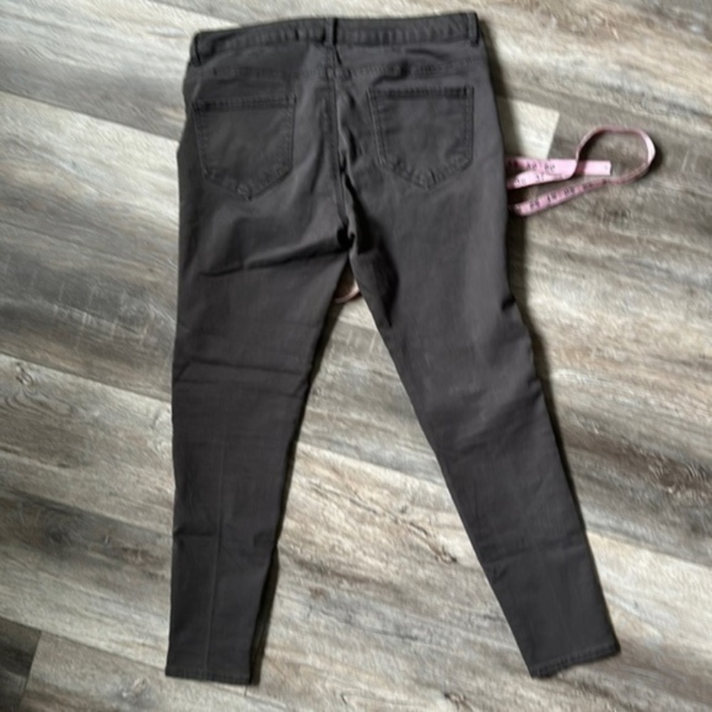 Zara jeans gray denim size 12 fitted basic denim Bikercore